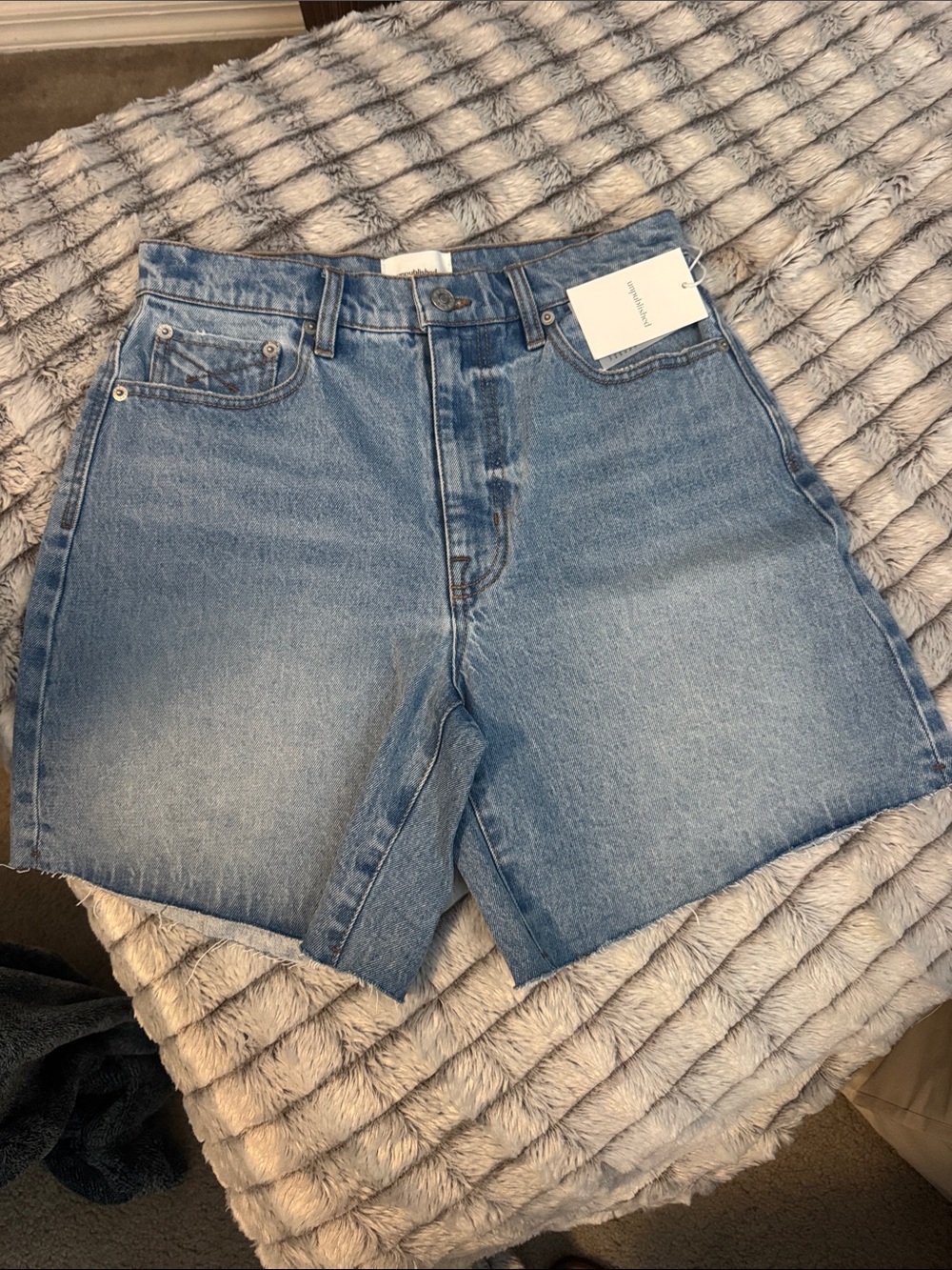 Men's Light Blue Relaxed Denim Shorts